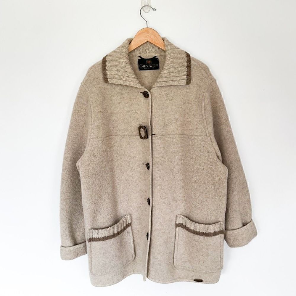 Giesswein Women’s Vintage Cream/Oatmeal and Tan Icelandic Design Coat
